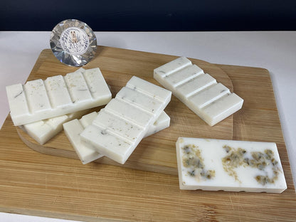 Lola’s Meadow – Bergamot + Chamomile Wax Melt Snap Bar